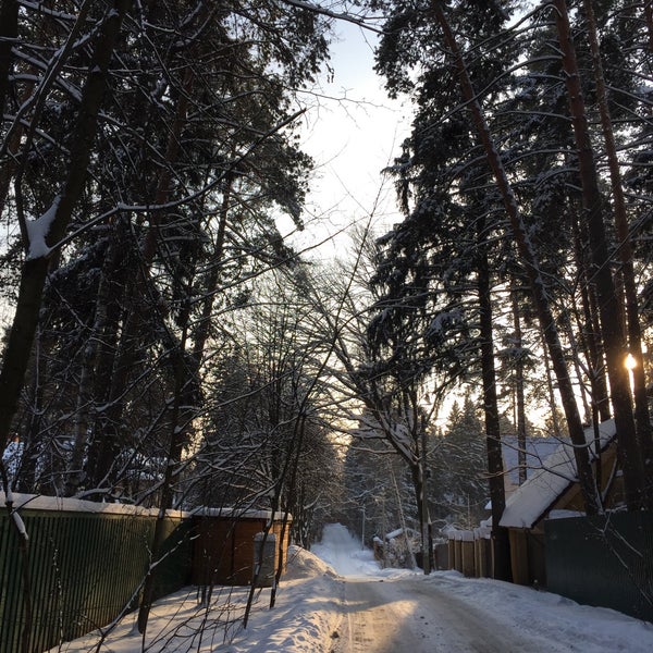 дом-музей пастернака в переделкино. дск мичуринец писательский поселок. переделкино серафимович. городок писателей переделкино. дом корнея чуковского в переделкино.