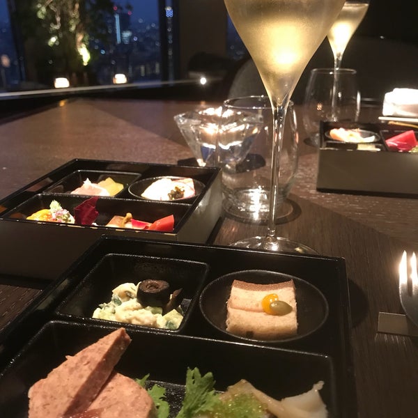 Токио тейбл. Токио тейбл. Токио тейбл суши рязань. Rolls set sushi tokyo restaurant. Вариант ужина в токио.