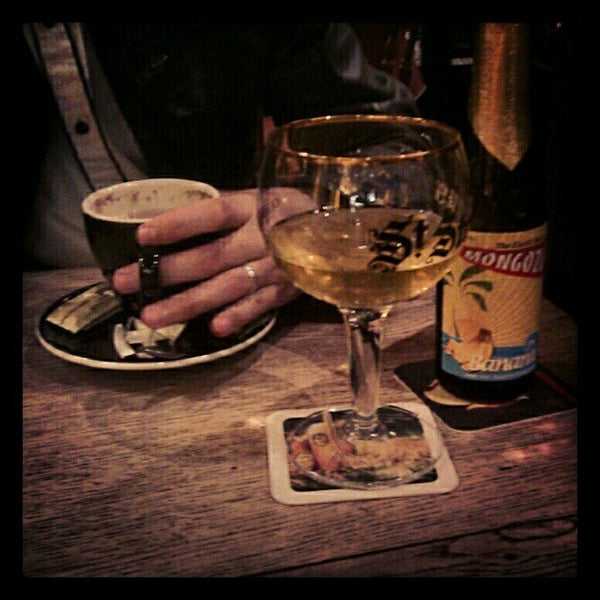 Photo taken at La Gueuze by Monsieur S. on 10/25/2012