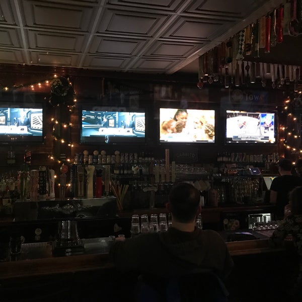 12/17/2017にAdrian Z.がMerkle&#39;s Bar &amp; Grillで撮った写真