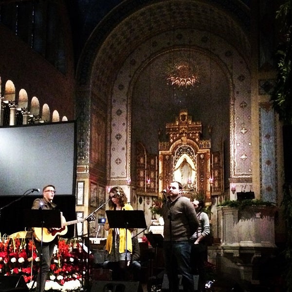 Foto tomada en St. John&#39;s Cathedral  por Craig el 12/29/2014