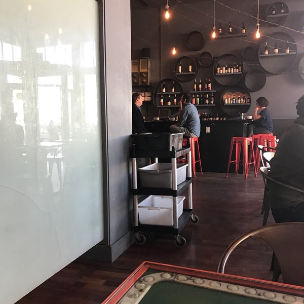 10/17/2016にMonicaがVinyl Coffee &amp; Wine Barで撮った写真