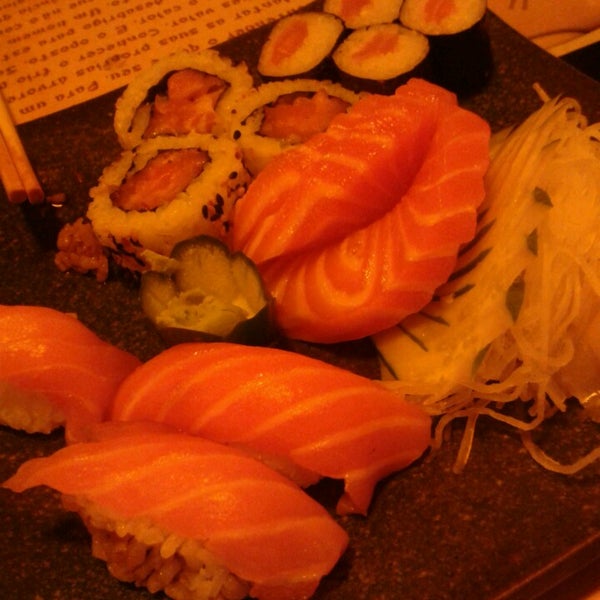 Foto diambil di Seiiki Temakeria &amp; Sushi Bar oleh Haya M. pada 2/21/2013