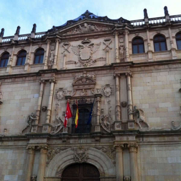 Foto tomada en Universidad de Alcalá  por Selma F. el 1/26/2013