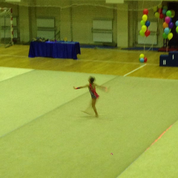 Спортивный зал лесгафта. Спортивный зал лесгафта спб. Двейрина лесгафта. Манеж лесгафта. Плавание лесгафта любовь валерьевна.