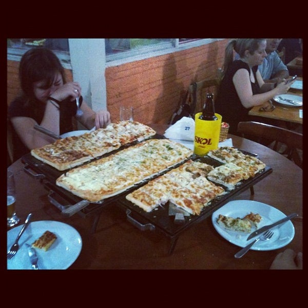 Photo taken at La Pizza Mia by Matheus L. on 12/4/2012
