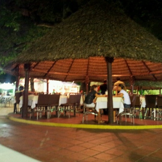 Photo taken at Restaurante Parque Recreio by Phellipe d. on 11/9/2012