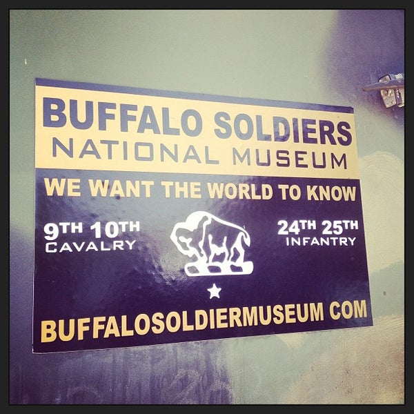 Das Foto wurde bei Buffalo Soldiers National Museum von Rahsan D. am 8/8/2013 aufgenommen