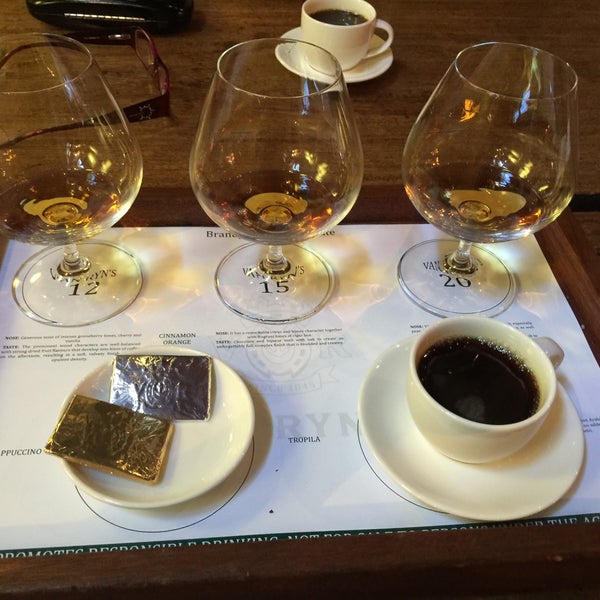 Foto diambil di Van Ryn&#39;s Brandy Distillery oleh RM pada 8/22/2015