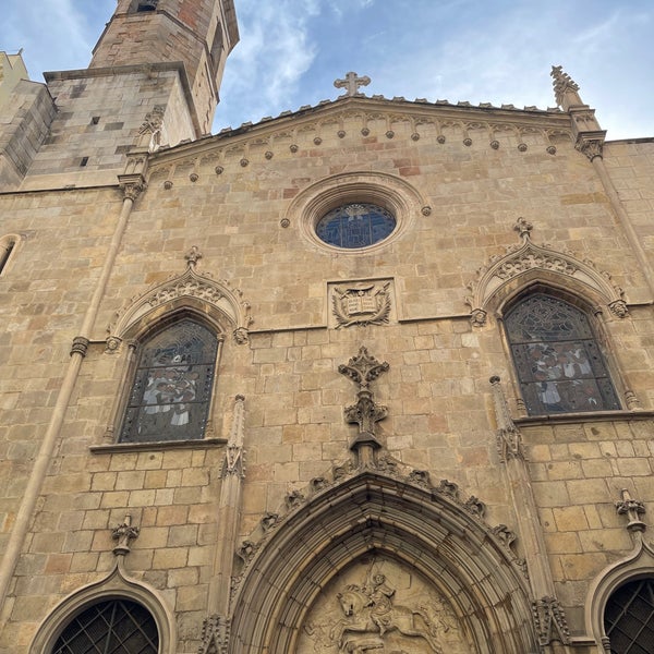 Foto diambil di Basílica de Santa Maria del Pi oleh Stéphan P. pada 9/16/2023