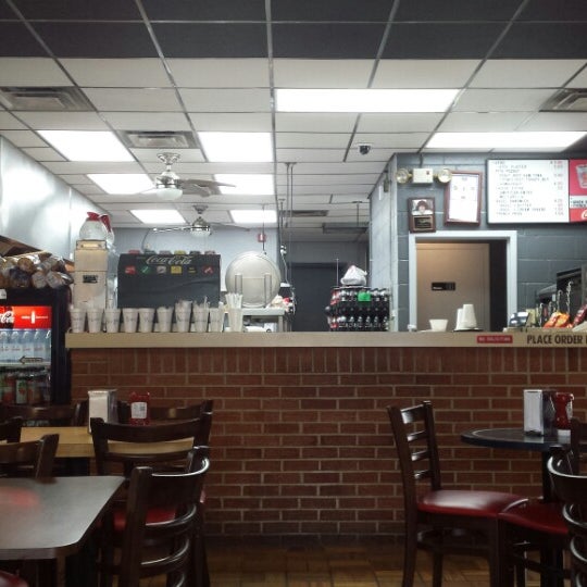 Skally's Old World Bakery Cincinnati'de Fırın