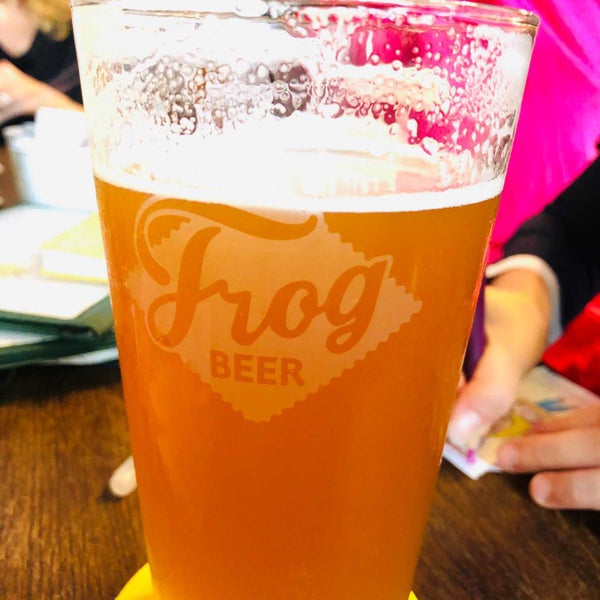Photo taken at The Frog &amp; Rosbif by Greg W. on 10/12/2019