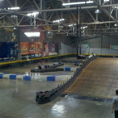 Foto tirada no(a) Formula Kart Indoor por User U. em 11/4/2012