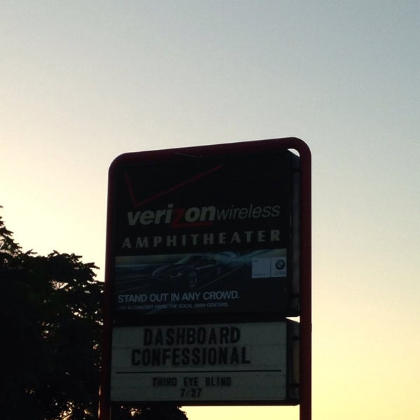 Foto tirada no(a) Verizon Wireless Amphitheatre por Delana B. em 7/28/2015