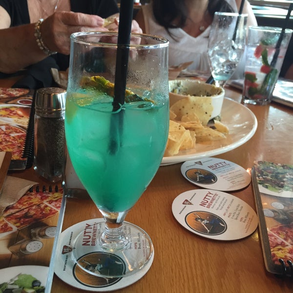 Photo taken at BJ&#39;s Restaurant &amp; Brewhouse by Jackie B. on 7/19/2015