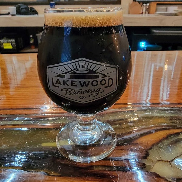 Foto tirada no(a) Lakewood Brewing Company por Jeffrey P. em 1/20/2023