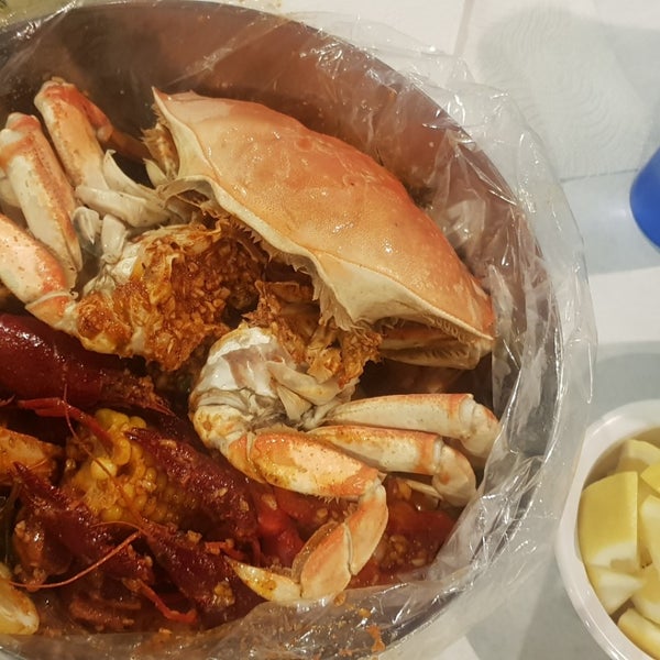 Photo taken at Nine Seafood Restaurant by Christopher N. on 4/14/2019