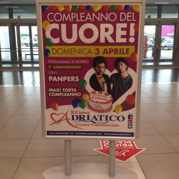 Foto diambil di Centro commerciale Il Cuore Adriatico oleh Maurizio G. pada 4/2/2016