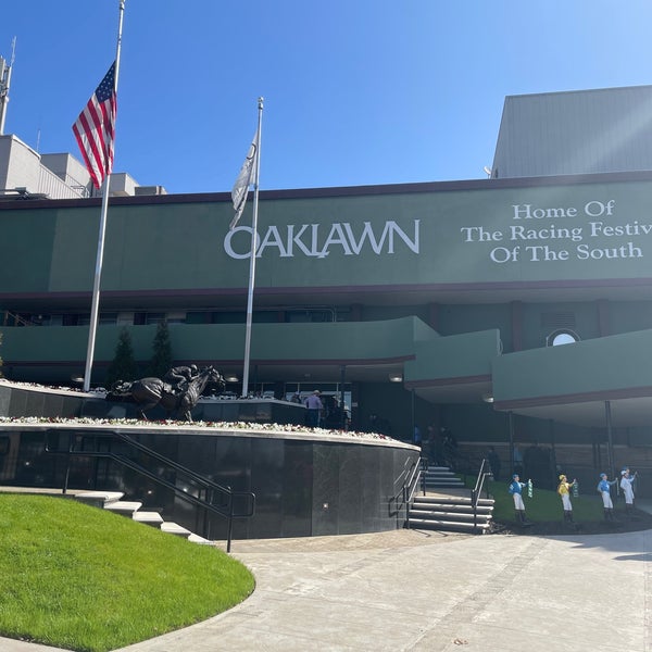Photo taken at Oaklawn Racing &amp; Gaming by Lindsey S. on 2/24/2024