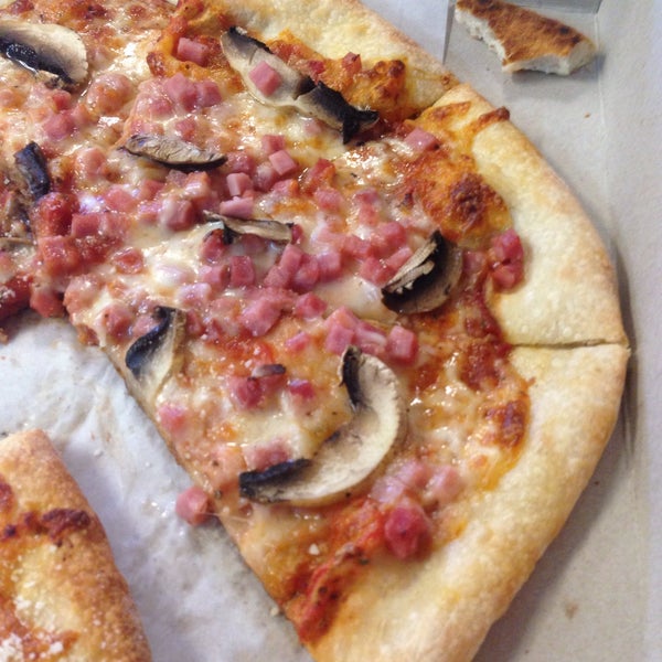 бруклин пицца казань кремлевская. пиццерия на кремлевской казань бруклин. неаполитанская пицца. пиццерия бруклин. Brooklyn pizza pie тухачевского.