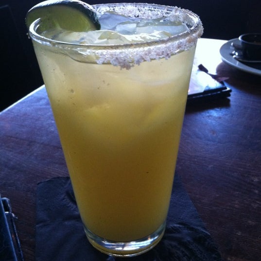 10/27/2012 tarihinde Chad V.ziyaretçi tarafından Dos Rios Cantina &amp; Tequila Lounge'de çekilen fotoğraf