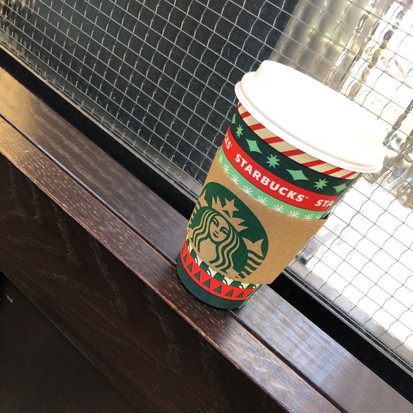 Photo taken at Starbucks by Juin M. on 12/16/2020