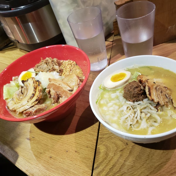 Photo taken at Totto Ramen by Paulinha S. on 3/7/2019
