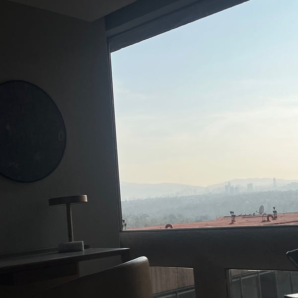 รูปภาพถ่ายที่ JW Marriott Hotel Mexico City โดย Bibis S. เมื่อ 4/1/2024