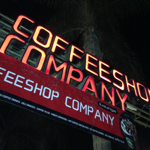 5/10/2013에 Amr S.님이 CoffeeShop Company에서 찍은 사진