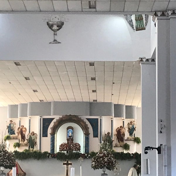 Photo taken at Santuário Basílica do Divino Pai Eterno by Mary Elaine on 6/25/2018