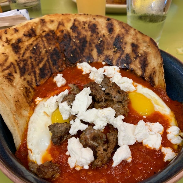 Photo taken at Snooze, an A.M. Eatery by Joel S. on 4/18/2019
