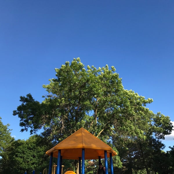 Roadside Park Park in Hastings