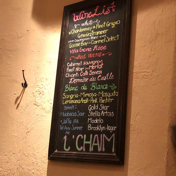 10/21/2023 tarihinde Nicholas B.ziyaretçi tarafından Hummus Kitchen'de çekilen fotoğraf
