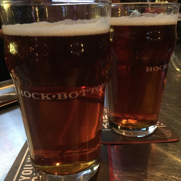 12/10/2014にEricu D.がRock Bottom Restaurant &amp; Breweryで撮った写真