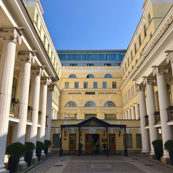 Das Foto wurde bei The Official State Hermitage Hotel von Pavel V. am 6/4/2019 aufgenommen