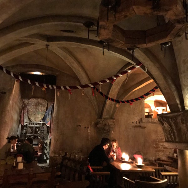 1/7/2020 tarihinde Pavel V.ziyaretçi tarafından Rozengrāls | Authentic Medieval Restaurant'de çekilen fotoğraf