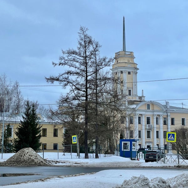 Foto diambil di Lenexpo oleh Pavel V. pada 1/14/2022