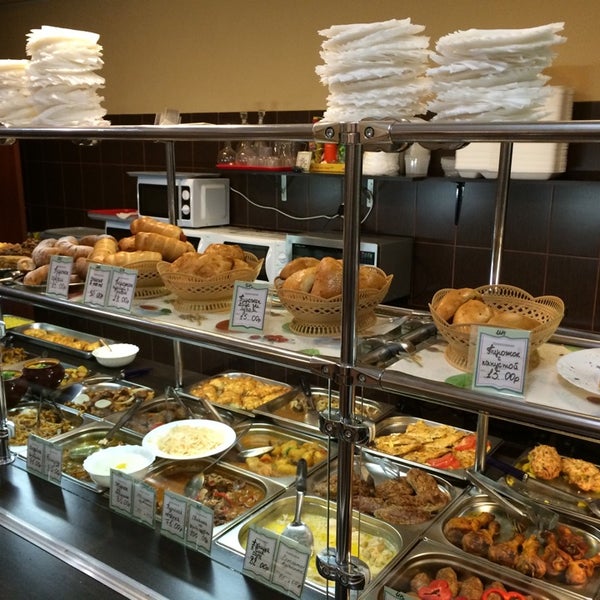 кухмистр, беларусь, минск. обед на подносе. еда на подносе в столовой. столовая сытый боцман в уссурийске. ресторан поедим поедим минске.