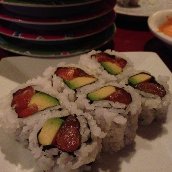 Снимок сделан в East Japanese Restaurant (Japas 27) пользователем Justine S. 5/20/2013