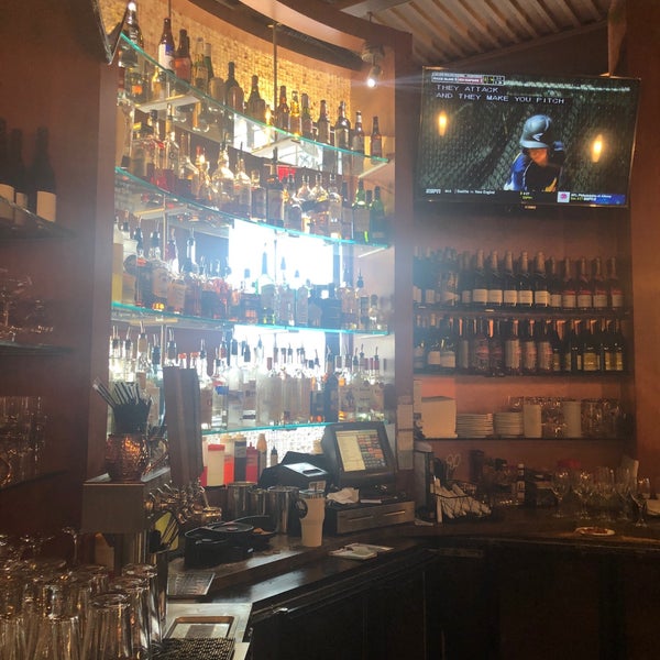 Baker's Crust American Restaurant in Chesapeake