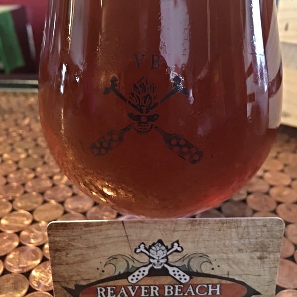 Foto scattata a Reaver Beach Brewing Company da Brian W. il 7/16/2016