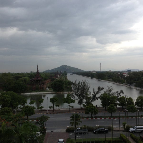 Das Foto wurde bei Hilton Mandalay von Helio C. am 5/16/2013 aufgenommen