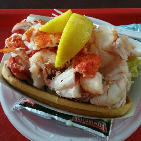 Photos at Jordan's Lobster Dock Sheepshead Bay 3165 Harkness Ave