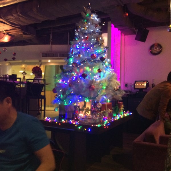 Photo taken at Koh Thai Restaurant &amp; Lounge by Haroo L. on 12/21/2014