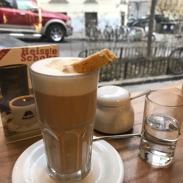 Foto tirada no(a) Akrap Finest Coffee por Ivelina D. em 2/9/2019