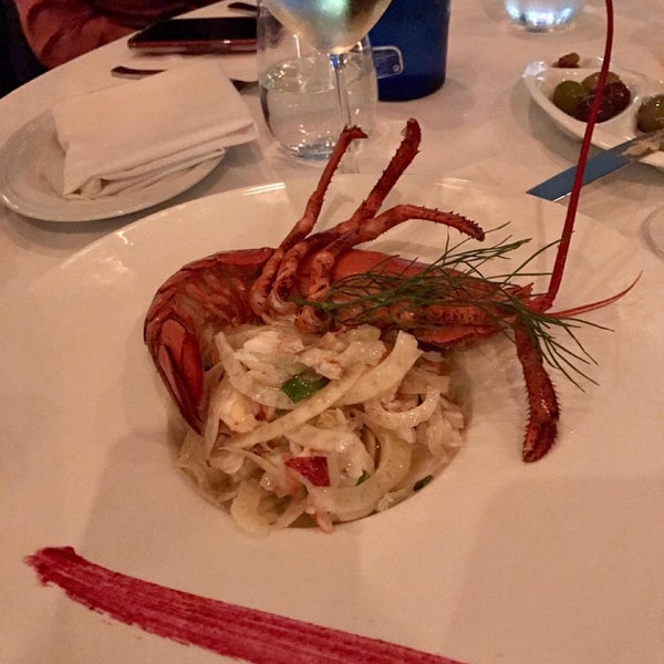 3/30/2019 tarihinde Guido S.ziyaretçi tarafından Molos Restaurant'de çekilen fotoğraf