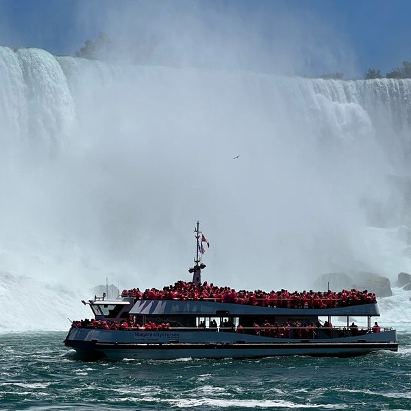Photo taken at Hornblower Niagara Cruises by Gordon P. on 6/18/2022