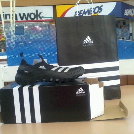 adidas mall aventura plaza trujillo