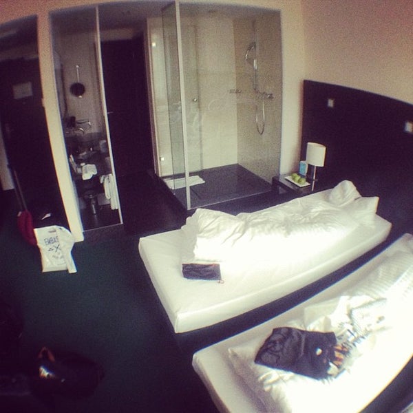Das Foto wurde bei Flemings Hotel München-City von Sebastian K. am 8/30/2013 aufgenommen