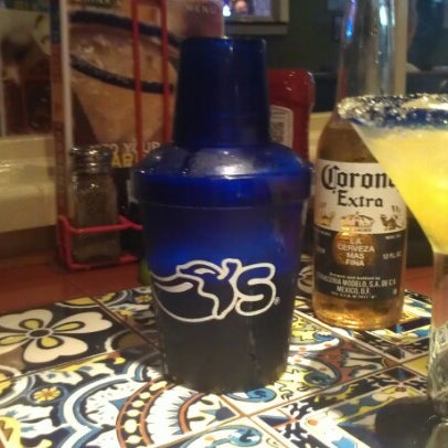 Photo taken at Chili&#39;s Grill &amp; Bar by Miss Erica J. on 10/11/2012